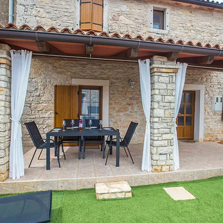 Casa Nadija Holiday home *